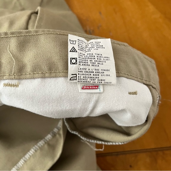 DICKIES Flat Front Men’s Khaki Bermuda Twill Work Shorts size 36 Length 14.5” - Picture 5 of 8